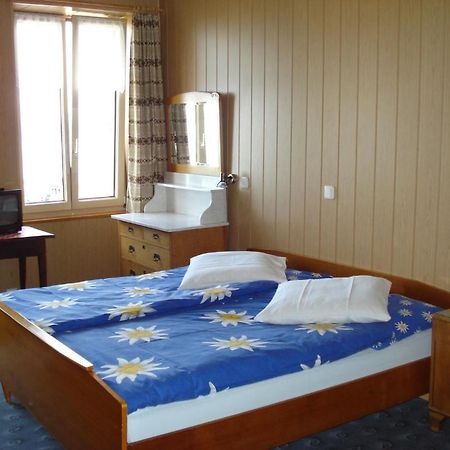 Les Tilleuls Hotel Gorgier Room photo