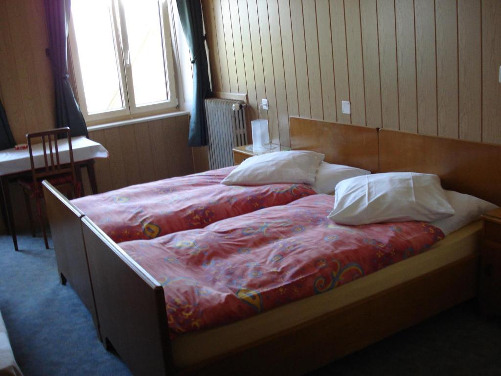 Les Tilleuls Hotel Gorgier Room photo